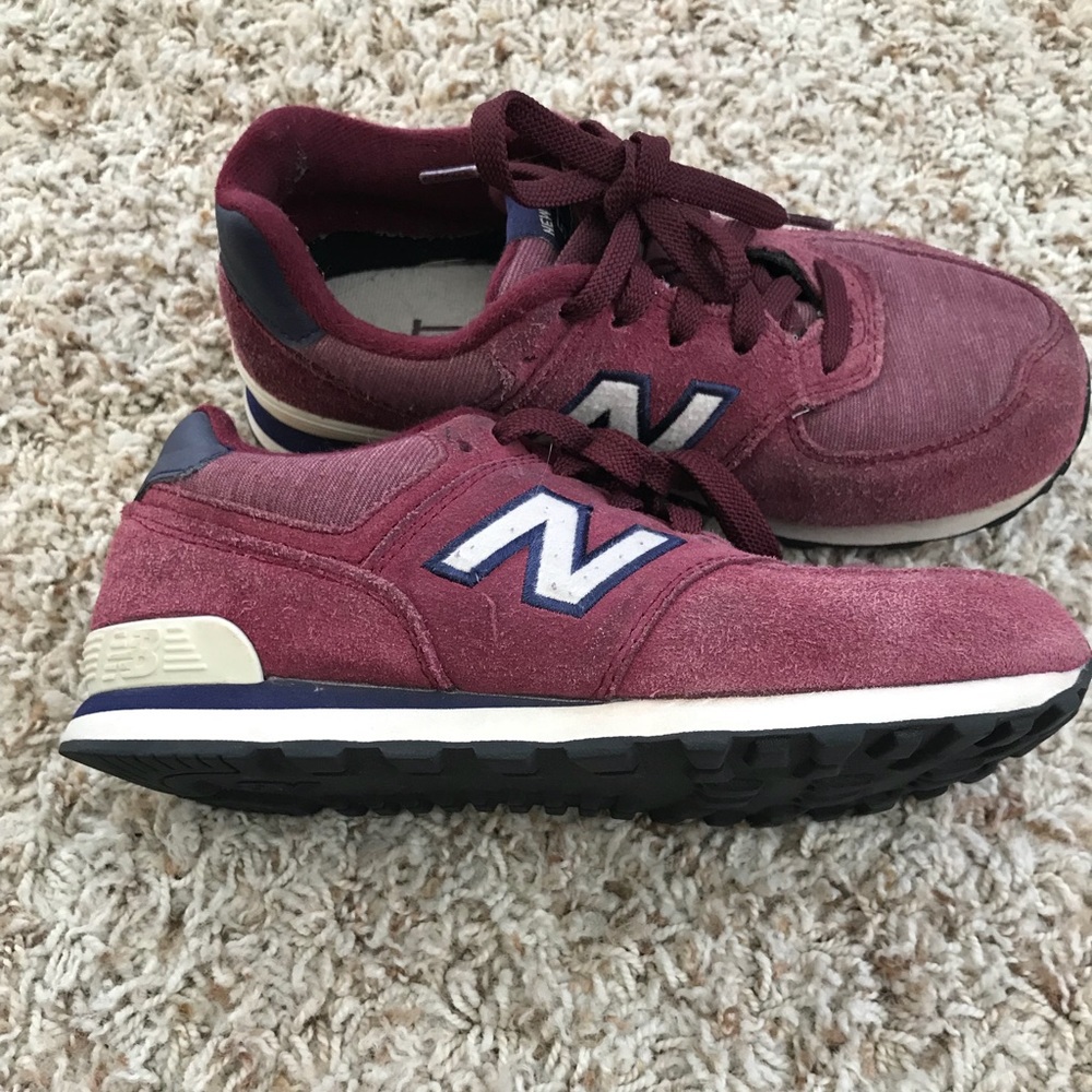 New Balance Shoes: adults size 4.5 or kids 2.5